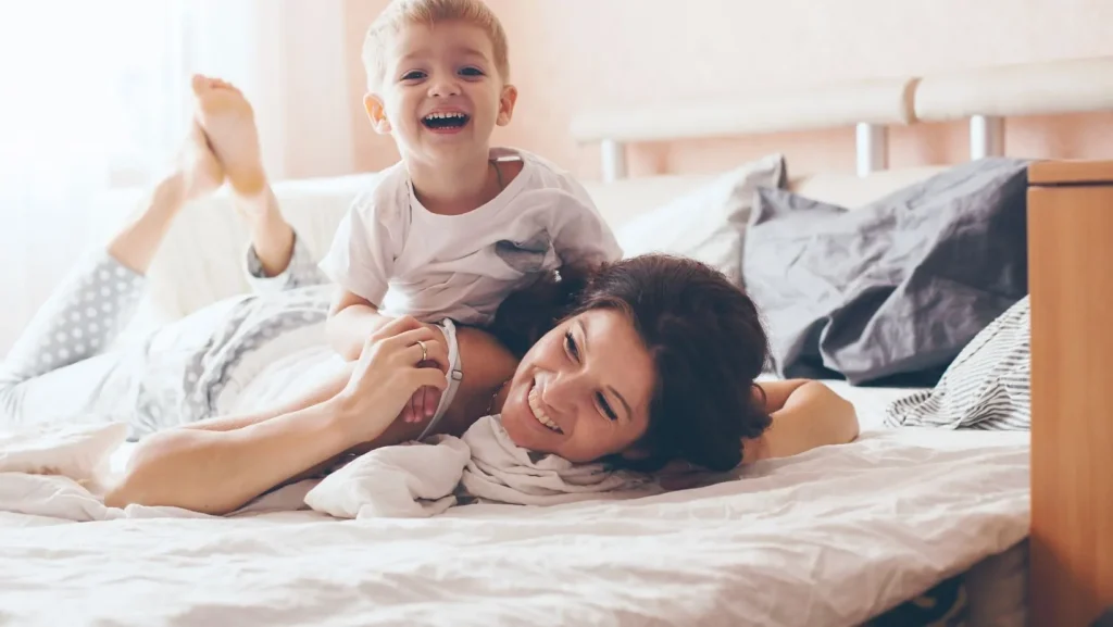 FamousParenting Momlife